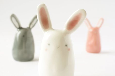 We Create Ceramic Creatures To Keep You Company Italy Gift Ideas, Bunny Ceramic, Easter Pottery, Easter Bunny Figurines, Rabbit Sculpture, Italy Gift, Pottery Animals, ดินปั้น Polymer Clay, Ceramic Bunny