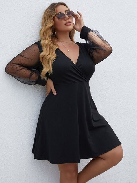 Simple Black Dress Plus Size, Dinner Dress Evening Casual, Plus Size Outfits For Going Out, Night Out Looks Plus Size, Plus Size Little Black Dress, Clubbing Outfit, Mesh Panel Dress, Swiss Dot Dress, Plus Size Party Dresses