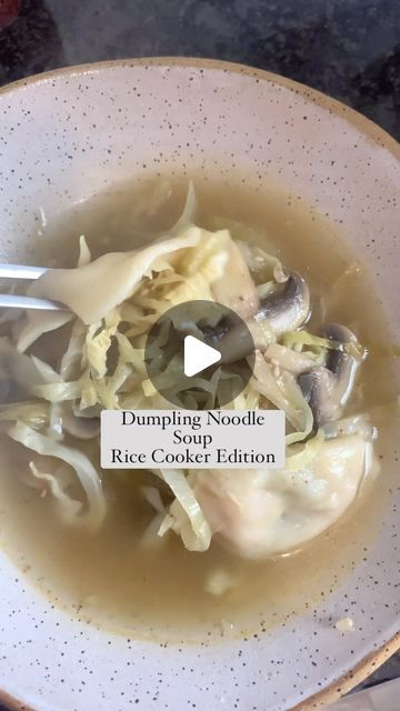 Eco Rituals on Instagram: "Single Serve Dumpling Soup made in the rice cooker ✨ Growing up I used to love wonton soups and now here’s my version using dumplings. I know my rice cooker is sick of me now but this recipe is perfectly balanced & great for a quick dinner and to enjoy at work or school the day after. 

Recipe

Ingredients:
Dumplings
1/2 cup sliced mushrooms 
1 cup diced cabbage
1 tbsp chopped green onions
1 tsp sesame seeds
1 tbsp chili oil
1 tbsp chili garlic crisp
1 tbsp @ceresorganics tamari soy sauce
1 cup of vege stock
2 cups of water 

Directions-
1. To a rice cooker, add all the ingredients in that order.
2. Cover & cook for 15-20 minutes or until the dumplings are fully cooked.
3. Enjoy!

Let me know if your going to make this? & don’t forget to tag @ecorituals" Dumpling Soup, Dumplings For Soup, Chili Oil, Sliced Mushrooms, Recipe Ingredients, Single Serve, Rice Cooker, Freezer Meals, Sesame Seeds