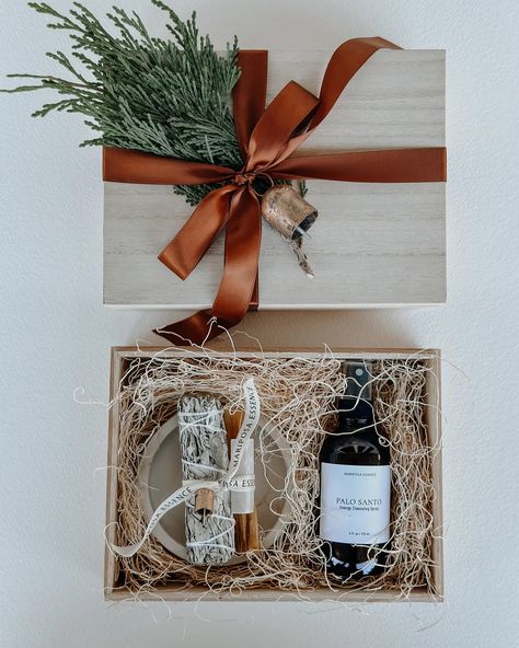 Clear the old, welcome the new✨ Refresh your space and spirit with our New Beginnings Energy Cleansing Kit — align your energy and step into your text chapter with intention. #newbeginnings #clearenergy #smudgekit #giftideas #shopsmall #palosanto Wellness Kits Gift Ideas, Energy Cleansing Ritual, Cleanse Your Space, Cleansing Ritual, Cleansing Spray, Energy Cleansing, Seed Kit, Energy Clearing, Clear Negative Energy