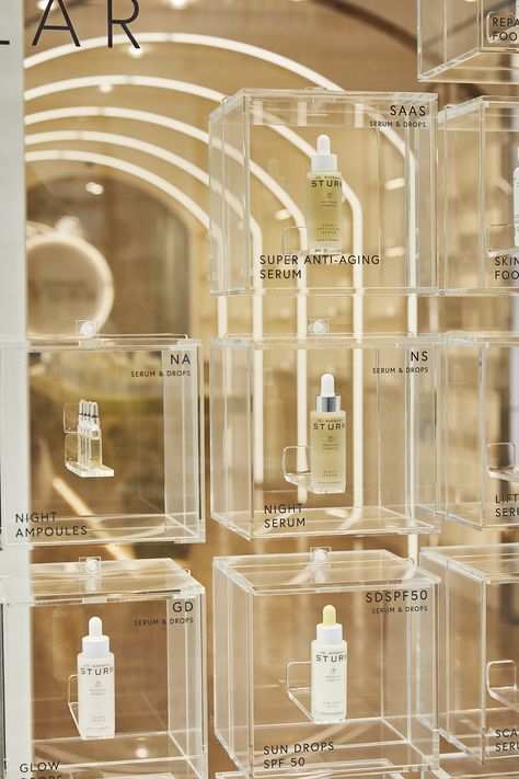 Cosmetic Pop Up Store, Skincare Product Display, Product Display Design, Beauty Exhibition, Beauty Tech, Boutique Spa, Dr Barbara Sturm, Barbara Sturm, Glass Showcase