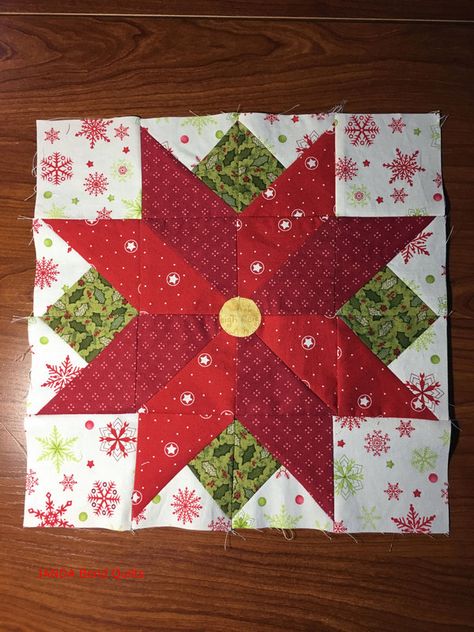 Block 7 is here in the I Wish You a Merry Quilt-A-Long, and it is Poinsettia by Sandy Maxfield!  This is a super fun block made with half square triangles.. You can find the pattern at Sandy Star Desi Colchas Quilting, Christmas Quilting Projects, Christmas Quilt Blocks, Christmas Patchwork, Christmas Blocks, Christmas Quilt Patterns, Quilt Block Patterns Free, Quilt Square Patterns, Holiday Quilts