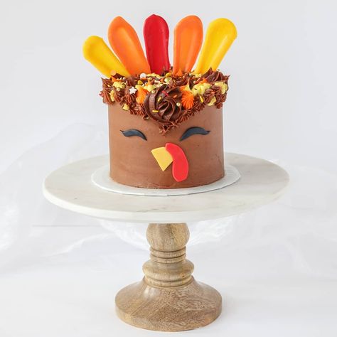 Thanksgiving Turkey Cake, Thanksgiving Cakes Decorating, Whipped Chocolate Ganache, Turkey Cake, Thanksgiving Cakes, Cake Decorating For Beginners, Pumpkin Spice Candle, Cake Decorating Classes, Pumpkin Spice Cake