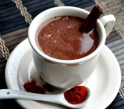 mayan hot chocolate 304 Pumpkin Spice Hot Chocolate, Spice Hot Chocolate, Dark Chocolate Benefits, Eat Better, Cayenne Pepper, Seasonal Recipes, What To Cook, Sweet And Spicy, Cayenne