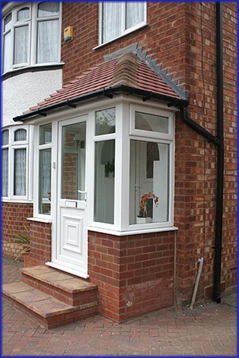 Enclosed Front Porch Ideas, Porch Designs Uk, Front Door Wood, Enclosed Front Porches, Porch Extension, Sas Entree, Brick Porch, Porch Interior, Wood Porch