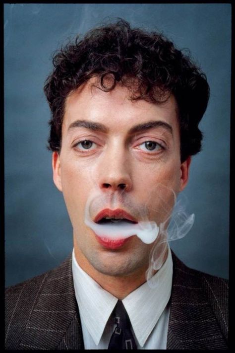 Tim Curry || blow smoke || youngin' Tim Curry Young, Tim Curry Rocky Horror, Art Kane, Rocky Horror Show, Tim Curry, The Rocky Horror Picture Show, 60s Music, Film Horror, Horror Picture Show