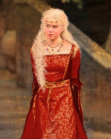 Daena Targaryen, Game Of Thrones Dress, Book Costumes, Dragons Clothes, A Dance With Dragons, Anime Black Hair, Art Outfits, Rhaenyra Targaryen, Old Fashion Dresses