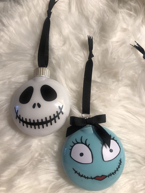 Nightmare Before Christmas Ornaments Diy, Jack Skellington Ornaments Diy, Homemade Nightmare Before Christmas Ornaments, Jack Skellington Christmas Tree Ornaments, Night Before Christmas Tree Ornaments, Nightmare Before Christmas Baubles, Nightmare Before Christmas Orderments, Jack Y Sally, Halloween Christmas Tree