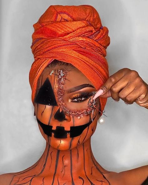 Pumpkin Looks Makeup, Spooky Halloween Makeup Looks, Cool Halloween Makeup Creative, Scary Makeup Looks Halloween Ideas, Scary Pumpkin Makeup, Cute Pumpkin Makeup, Cool Makeup Looks Creative Halloween, Pumpkin Makeup Looks, Pumpkin Makeup Halloween