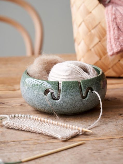 Yarn Bowls Pottery, Knitting Bowl, Ceramic Yarn Bowl, Clay Diy Projects, Keramik Design, Dusty Green, Polymer Clay Diy, Hand Built Pottery, New Ceramics