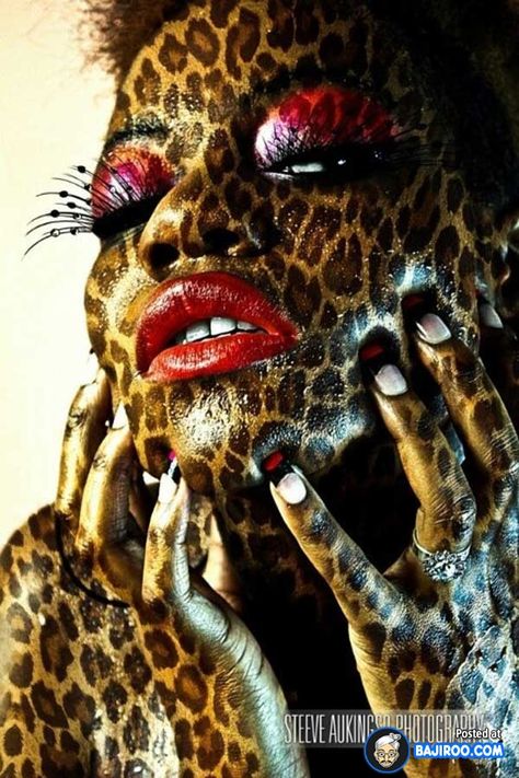 Random Collection of Amazing Body Art Images (17 Photos) Images D'art, J Pop, Human Canvas, Blood Art, Animal Print Fashion, Negroni, Fantasy Makeup, Face Art, Art Paint