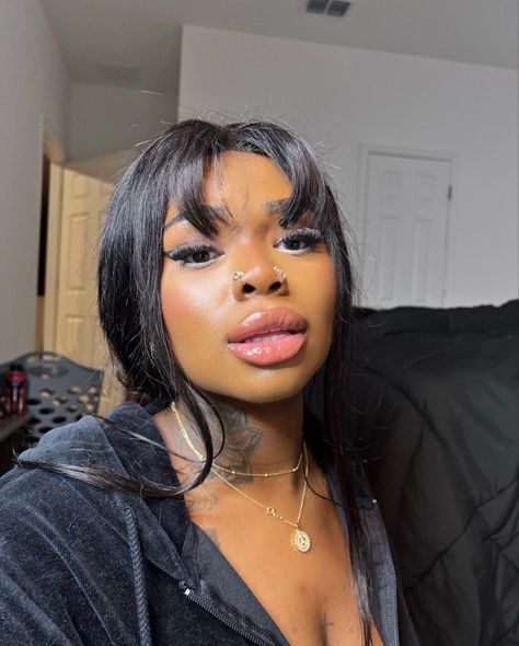 White Eyeliner On Waterline Looks, White Waterline Makeup Black Women, White Liner On Waterline, White Liner Makeup Looks Waterline, White Under Eyeliner, White Waterline Eyeliner Black Women, White Eyeliner Waterline, White Eyeliner, Black Eyeliner