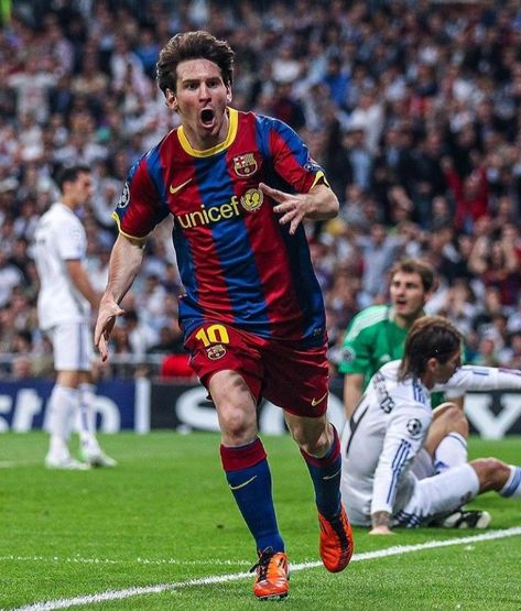 Messi 2005, Messi 2010, Young Messi, Football Reference, Messi Pictures, Cr7 Vs Messi, Messi Videos, Lionel Messi Barcelona, Messi Vs