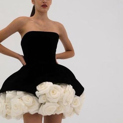 SHE’S FAR OUT on Instagram: "A mesmerizing display of couture craftsmanship - velvet mini dress with hand-crafted rosettes. ⚜️ - #SHESFAROUT" Runway Clothes, Rosette Dress, Black Hair Aesthetic, Party Dress For Women, Body Con Dress Outfit, Cute Short Dresses, Red Carpet Gowns, Velvet Mini Dress, Dream Wedding Ideas Dresses