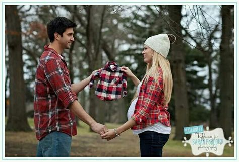 Only cuz I love flannels Maternity Photos Flannel, December Maternity Photoshoot Ideas, Flannel Maternity Pictures, Christmas Maternity Pictures, Winter Maternity Pictures, Christmas Maternity, Winter Maternity Photos, Maternity Photography Poses Couple, Maternity Picture