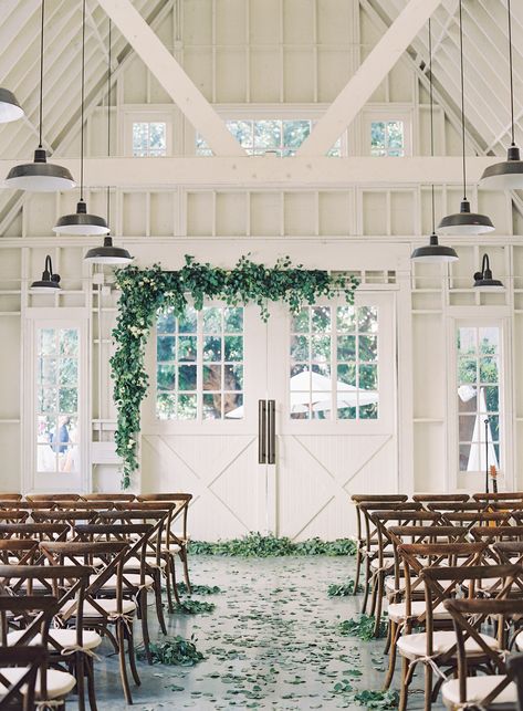 Los Angeles Wedding Venues That’ll Make You Want to Get Married Right Now | Whether you’re planning a wedding in DTLA, Santa Monica or want to be out in a woodlands setting, we’ve got a little something for every wedding style and we’re sharing all the details. | Photo: Kristina Adams Lush Wedding, Bubbly Bar, Wedding Venue Los Angeles, Eucalyptus Wedding Invitation, Eucalyptus Wedding, Salou, Aisle Decor, Wedding Los Angeles, Indoor Wedding