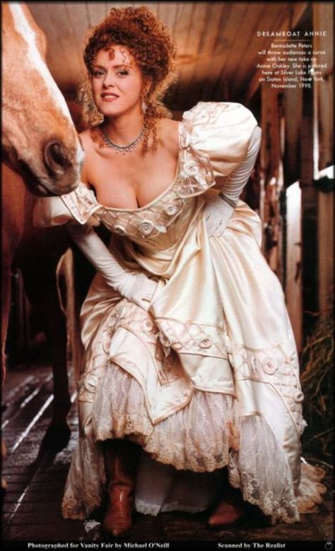 Bernadette Peters, Famous Sexy Redhead: Biography with Photos and Videos | HubPages Faces Women, Female Movie Stars, Vargas Girls, Ella Enchanted, Red Curls, Bernadette Peters, Ugly Betty, Character Role, Mary Tyler Moore