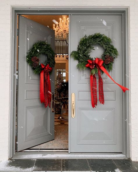 Rach Parcell (Pink Peonies) on Instagram: “Getting ready to pull all my Christmas decorations out...this was our front door last year. Our lights get installed tomorrow and the trees…” Christmas Door Decoration, Christmas Tablescape, Holiday Painting, Front Door Colors, Christmas Door Decorations, Christmas Aesthetic, Christmas Door, Front Doors, Pink Peonies