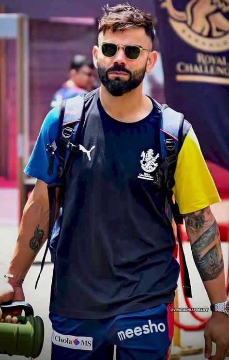 Virat Kohli Body, Virat Kohli Beard, Virat Kohli Portrait Photography, Virat Kohli Hairstyle, Virat Kohli And Anushka, Ab De Villiers Photo, Virat And Anushka, New Hair Look, Virat Kohli Instagram