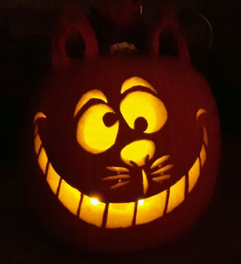 Pumpkin Carving Ideas Cheshire Cat, Carvings Designs, Cheshire Cat Pumpkin, Pumpkin Elf, Halloween Pumpkins Carvings Designs, Pumpkin Inspo, Mischievous Character, Cat Pumpkin Carving, Cute Pumpkin Carving