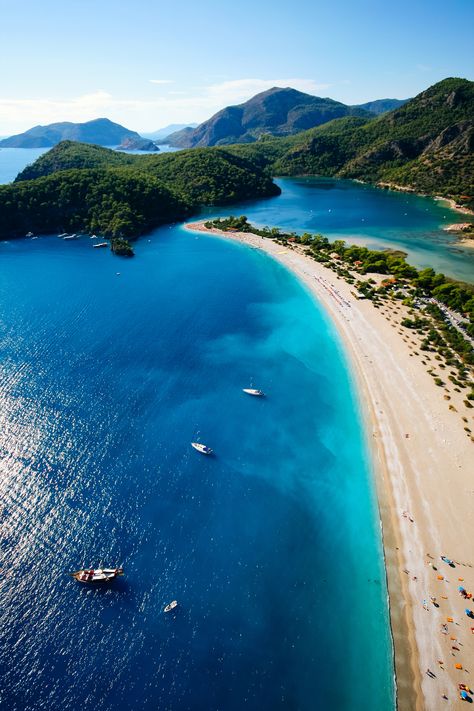 Turkey Culture, Turkey Beach, Fethiye Turkey, Sailing Holidays, Beach Illustration, Sailing Trips, Marmaris, Turkey Travel, Boat Trips