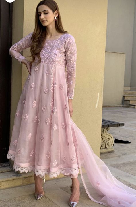 Long Frocks For Women, Kameez Style, Long Sleeve Floral Maxi Dress, Desi Fits, Eastern Dresses, Maxi Dress Long Sleeve, Long Maxi Dresses, Traditional Attires, Punjabi Outfits