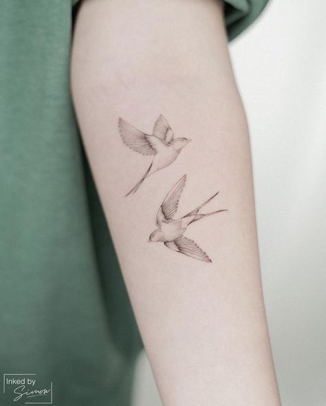 Fine Line Sparrow Tattoo, Line Drawing Tattoos, Tiny Tats, Sparrow Tattoo, Branch Tattoo, Single Needle Tattoo, Artwork Inspiration, Line Art Tattoos, Line Work Tattoo