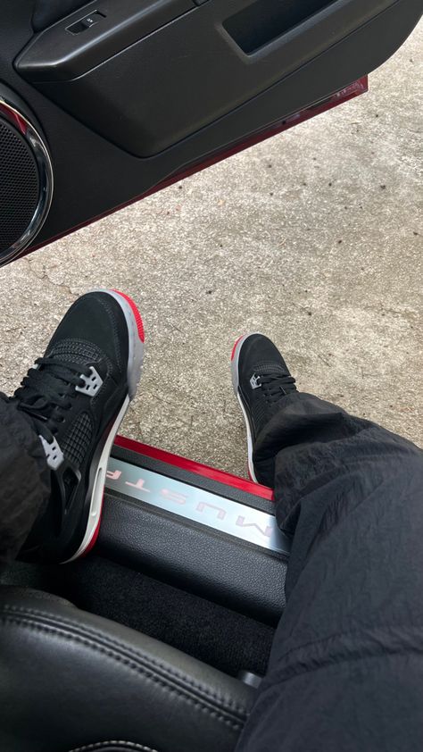 bred 4s 🖤 Jordan 4 Bred Reimagined Outfit, Bred 4 Outfit Women, Bred 4 Outfit, Bred 4s Outfit, Bred Outfits, Jordan 4s Outfit, Bred 4s, Air Jordan 4 Bred, 4s Outfit