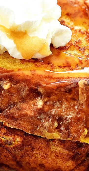 Homemade Caramel Syrup, Easy Homemade Caramel, The Best French Toast, Best French Toast, Cinnamon French Toast, Caramel Syrup, Food Breakfast, Cinnamon Bread, French Toast Recipe