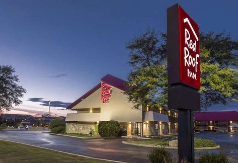 Red Roof Inn Chicago - O'Hare Airport, Arlington Heights Chicago Airport, Chicago Hotel, Bath Pictures, Brown Forest, Bed Picture, Red Roof Inn, O Hare, Red Pictures, Airport Hotel