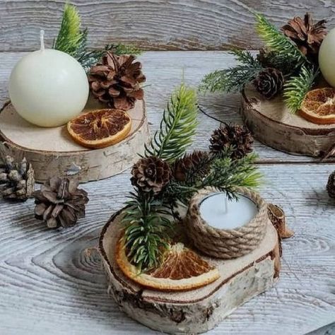 Déco de Noël rondins de bois : 7 DIY simples à réaliser !| MesDépanneurs.fr Christmas Candles Diy, Christmas Signs Diy, Christmas Crafts Diy Projects, Birthday Room Decorations, Christmas Log, Centerpiece Christmas, Diy Boho Decor, Christmas Candle Decorations, Diy Advent Calendar