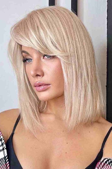 Straight Lob with Layered Bangs for Women with Square Faces Side Part Bangs Medium Length Hair, Layered Lob With Side Bangs, Bob Hairstyles With Side Fringe, Medium Length Hair With Layers And Side Bangs Round Face, One Side Bangs, Bob Haircut With Side Bangs, Shoulder Length Hair With Side Bangs, Medium Bob With Side Bangs, Lob With Side Bangs