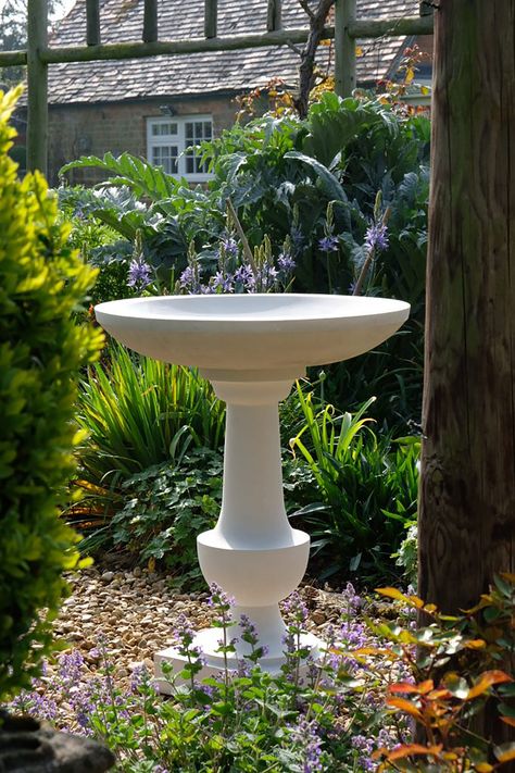 Heated Bird Bath, Stone Bird Baths, Fiberglass Planters, Victorian Garden, Garden Makeover, Italian Garden, How To Attract Birds, Garden Fountains, Cast Stone