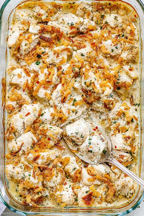 Baked Ranch Chicken Casserole - #chicken #casserole #recipe - Try our easy and quick Baked Ranch Chicken Casserole for a nourishing and family-friendly dinner! Packed with protein-rich chicken and flavorful ranch dressing, this chicken casserole is also low-carb and gluten-free. Treat your family to a delicious homemade meal tonight! - #recipe by #eatwell101® Quick Healthy Oven Meals, Chicken Low Carb Dinner, Low Carb Dinner Casserole, Chicken Vegetable Casserole Recipes, High Protein Casserole Recipes, Protein Rich Meals, Healthy Baked Chicken Recipes, Easy Healthy Casseroles, Healthy Dinner Casseroles