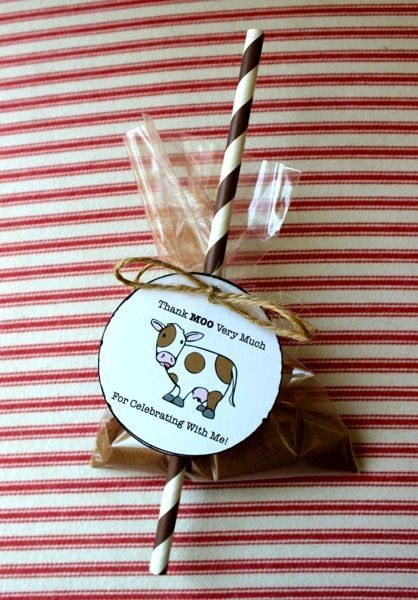 Clever Chocolate Milk Party Favors Farm Animal Favors, Cow Party Favors Goodie Bags, Cow Favors, Cow Classroom, Barnyard Party Favors, Farm Party Favors, Mcdonalds Birthday Party, Relay Ideas, Birthday Party Goodie Bags