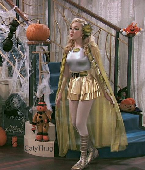 #Hey Jessie #Jessie #Emma #Emma Ross #Halloween Emma Ross Outfits, Jessie Halloween Costume, Jessie Emma, Ross Outfits, Jessie Halloween, Hey Jessie, Emma Ross, Tv Show Outfits, Teen Actresses