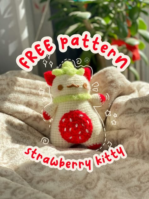 A free crochet pattern resembling a cat with strawberry features like a leaves hat and seeds on her belly Crochet Cute Things Free Pattern, Medium 4 Yarn Crochet Pattern, Crochet Art Pattern, Amigurumi Stuffed Animals, Crochet Cute Keychain Free Pattern, Crochet Cute Free Pattern, Quick Small Crochet Projects, Crochet Cute Ideas, Crochet Kawaii Free Pattern