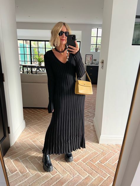 Dissh Outfits, A Week Of Outfits, Week Of Outfits, Reign Dresses, Style Moodboard, Emma Rose, Black Knit Dress, Knit Midi, Knit Midi Dress