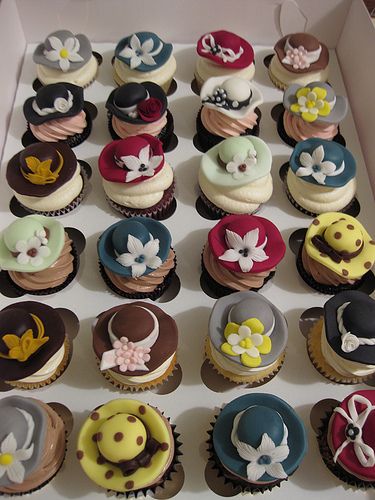 Hat Party Cupcakes OOOOOHHHH, So cute!! Cupcakes For Women, Big Hat Brunch, Birthday Cupcakes For Women, Petite Fours, Fancy Cupcakes, Party Cupcakes, Hat Cake, 85th Birthday, Cupcake Wars