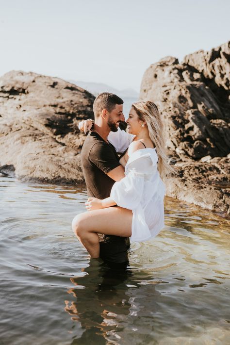 Dps Couple, Win The Lottery, Romantic Date Night Ideas, Romantic Couple Kissing, Tropical Beach Wedding, Couple Wedding Dress, The Lottery, Cute Couples Photography, Carpet Looks