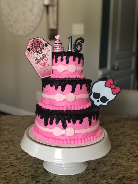 Draculaura Sweet 1600 Cake, Draculaura Birthday Cake, Draculaura Sweet 1600 Party, Draculaura Birthday Party, Monster High Quinceanera, Monster High Sweet 16, Sweet 1600 Draculaura, Draculaura Sweet 1600, Monster High Food