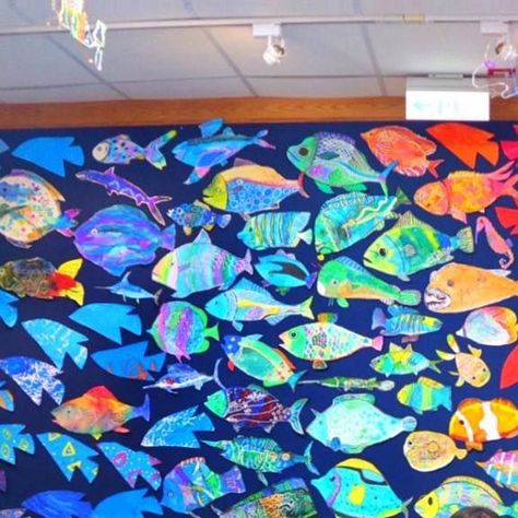 4 Grade Art Projects, Ocean Art Kindergarten, Ocean Elementary Art, Ocean Art Lesson, Fish Art Ideas, Ocean Art Projects For Kids, Fish Art For Kids, 4th Grade Art Projects, Fish Art Project