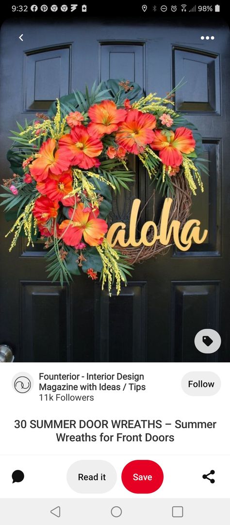 Tropical Entryway Ideas, Tropical Flower Wreath, Tiki Wreath, Hawaiian Christmas Wreath, Tropical Front Porch, Tropical Front Porch Ideas, Tropical Wreaths For Front Door, Hawaiian Christmas Decorations, Hawaiian Wreath