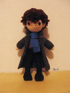 2000 Free Amigurumi Patterns: Sherlock Holmes Amigurumi Crochet Figures, Ravelry Crochet, Crochet Dolls Free Patterns, Crochet Amigurumi Free, Crochet Items, Pattern Library, Diy Knitting, Crochet Bags, Crochet Toys Patterns