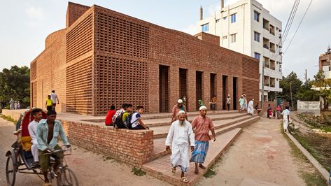 Daylight filters in through the roof and walls of Bangladeshi mosque by Marina Tabassum Critical Regionalism, Aga Khan, Mosque Design, Mosque Architecture, Brick Architecture, Zaha Hadid Architects, Natural Ventilation, Zaha Hadid, Traditional Architecture