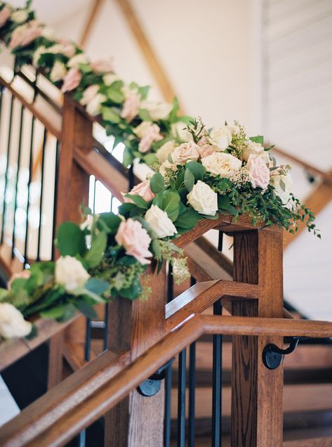 Wedding Venue Decoration Inspiration | Staircase Railing Floral Garland with White and Pink Flowers| WinMock at Kinderton | Photo by Amanda Castle Photography | #whiteandpinkflowers #weddingvenuedecorations #weddingvenuedecor #weddingflowers #neutralweddingflowers Outside Stair Railing, Staircase Florals, Wedding Staircase Decoration, Deck Wedding, Wedding Stairs, Staircase Decoration, Wedding Staircase, District Winery, Castle Photography