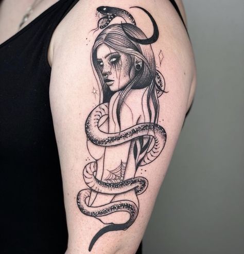 Snake Tattoo Meaning, Snake Tattoo Design, London Tattoo, Medusa Tattoo, Tattoo Feminina, Snake Tattoo, Dope Tattoos, Blackwork Tattoo, Couple Tattoos