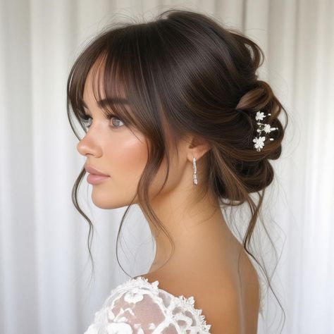 💫 Sophisticated Bridal Hair Half Up wedding hairstyles half up half down bangs | Glamorous Artform is the perfect choice for the modern bride seeking elegance and style. This stunning half-up, half-down hairstyle beautifully frames the face while keeping hair secure and sophisticated. Featuring soft waves and gentle bangs, it creates a romantic look that perfectly complements any gown. Whether you're going for a classic, bohemian, or contemporary vibe, this hairstyle adds a touch of glamour to your special day. Discover your dream bridal Wedding Hairstyles Bun With Veil, Elegant Bridal Hair Updo, Bridal Upstyles With Veil, Half Up Half Down Wedding Hair With Hair Piece, Wedding Hair For Bride With Veil Updo, Bridal Hair Down With Bangs, Bride Hair Bangs, Bridal Hair Half Up With Flowers, Bridal Hair Face Framing