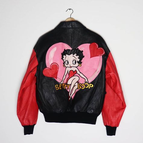 Betty Boop Accesorios, Betty Boop Jacket, E Girl Hair, Gift Wishlist, Birthday Trip, Fashion Aesthetics, Just Style, Vintage Leather Jacket, Dream Clothes