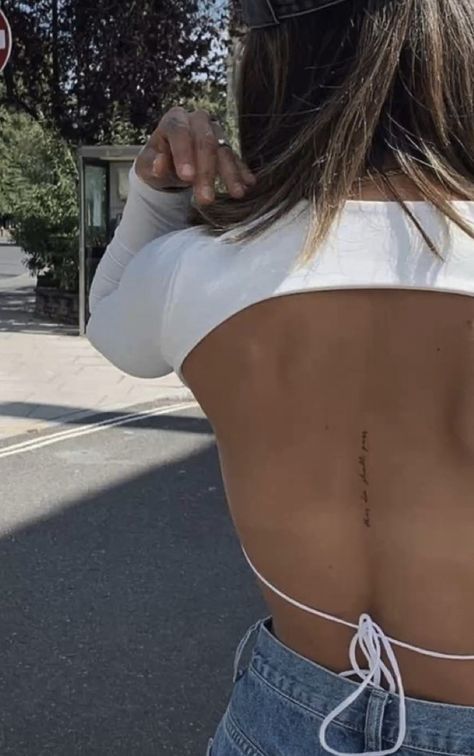 Hailey Beiber Back Tattoo, Minimalist Back Tattoo Women Spine, Fine Back Tattoo Women, Middle Spine Tattoo, Fine Line Back Tattoos For Women, Back Minimalist Tattoo, Fine Spine Tattoo, Spine Fine Line Tattoos For Women, Spine Tattoos Fine Line